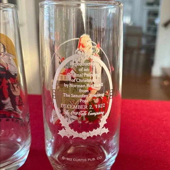 Vintage Christmas by Norman Rockwell Glasses the Coca Cola company Set - Picture 5 of 9